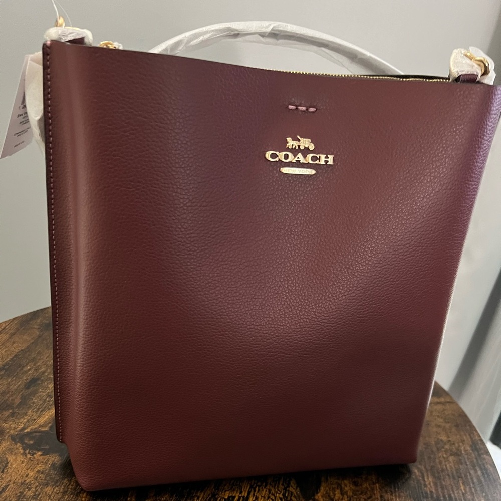 Coach Women's Mollie Bucket Bag 22 Crossbody Shoulder, Im/Wine Multi
With wallet - Picture 2 of 16